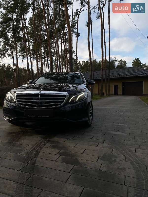 Универсал Mercedes-Benz E-Class 2019 в Житомире