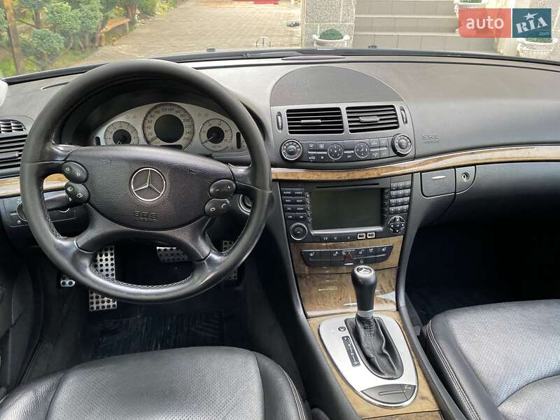 Седан Mercedes-Benz E-Class 2006 в Тячеві