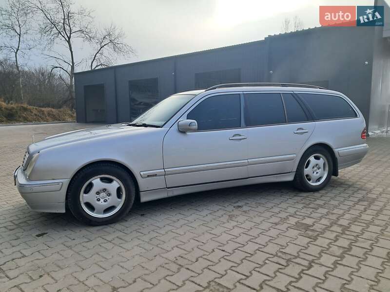 Универсал Mercedes-Benz E-Class 2002 в Львове