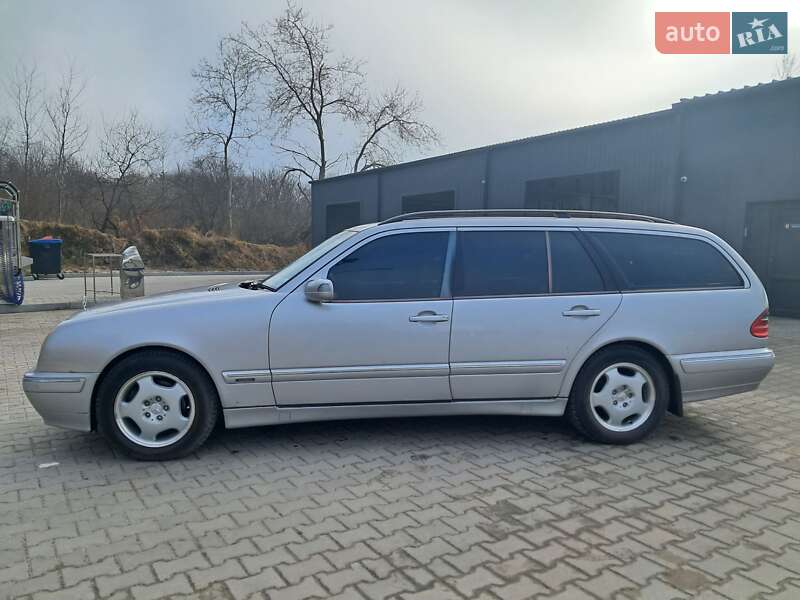 Универсал Mercedes-Benz E-Class 2002 в Львове
