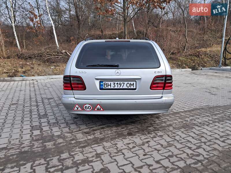 Универсал Mercedes-Benz E-Class 2002 в Львове