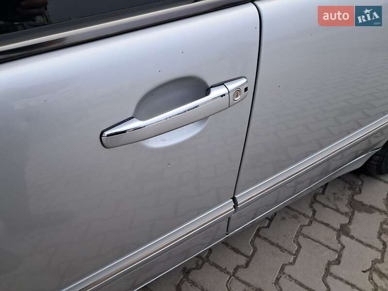 Универсал Mercedes-Benz E-Class 2002 в Львове