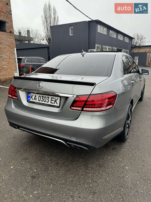 Седан Mercedes-Benz E-Class 2013 в Киеве