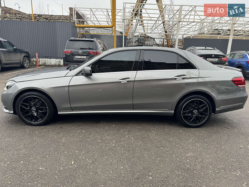 Седан Mercedes-Benz E-Class 2013 в Киеве