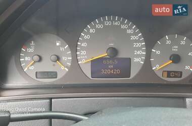 Седан Mercedes-Benz E-Class 1999 в 