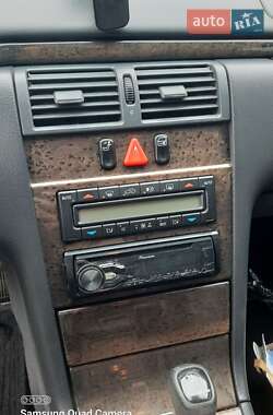 Седан Mercedes-Benz E-Class 1999 в 