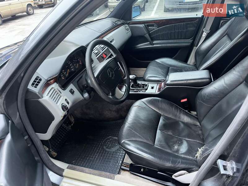 Седан Mercedes-Benz E-Class 1996 в Тернополе фото 9 Седан Mercedes-Benz E-Class 1996 в Тернополе