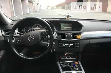 Седан Mercedes-Benz E-Class 2012 в Чорткове