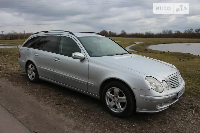 Mercedes-Benz E-Class 2005