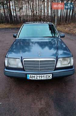 Седан Mercedes-Benz E-Class 1994 в 