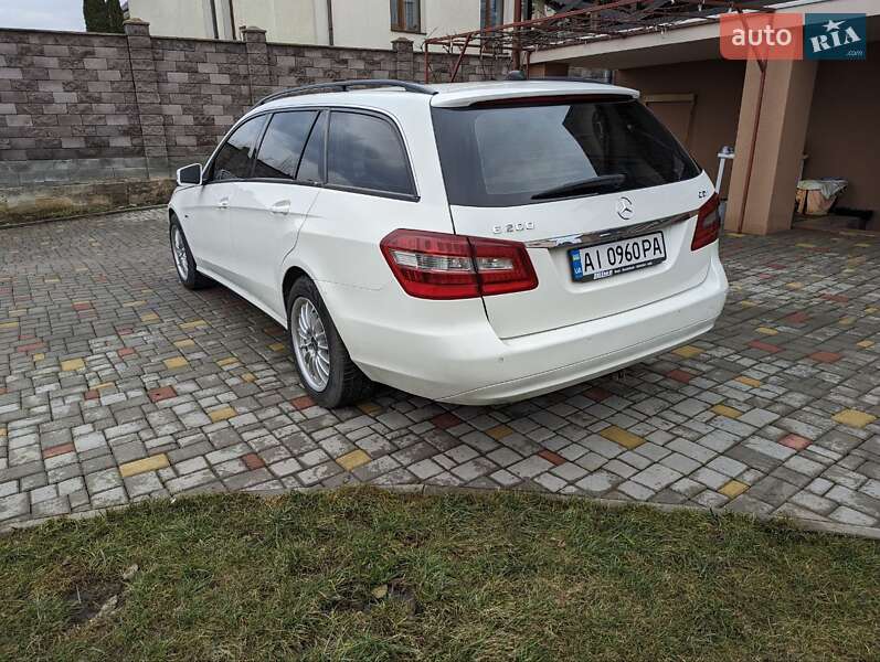 Універсал Mercedes-Benz E-Class 2011 в Рівному