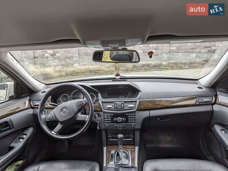 Універсал Mercedes-Benz E-Class 2011 в Рівному