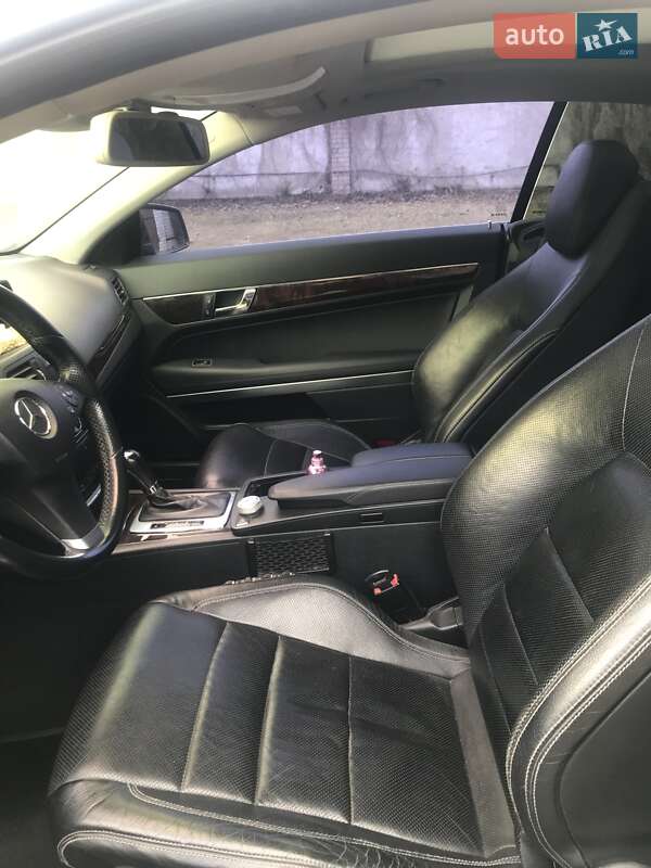 Купе Mercedes-Benz E-Class 2010 в Днепре фото 9 Купе Mercedes-Benz E-Class 2010 в Днепре