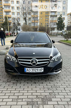 Седан Mercedes-Benz E-Class 2013 в Ужгороде