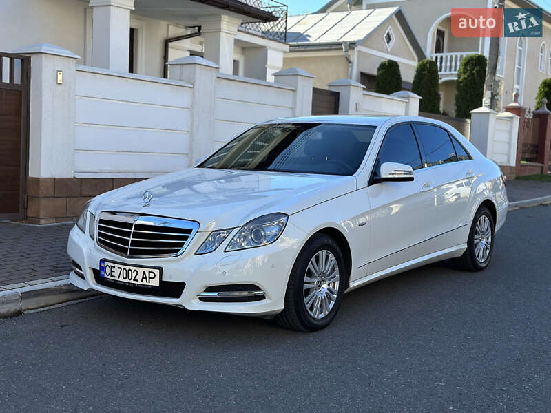 Седан Mercedes-Benz E-Class 2010 в Чернівцях фото 2 Седан Mercedes-Benz E-Class 2010 в Чернівцях