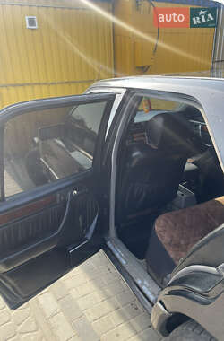 Седан Mercedes-Benz E-Class 1992 в Камне-Каширском