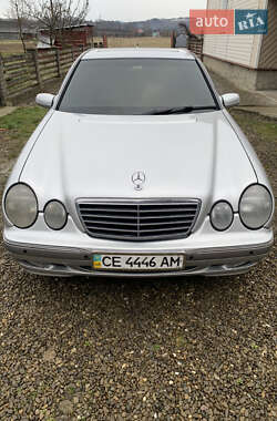 Седан Mercedes-Benz E-Class 2001 в Черновцах