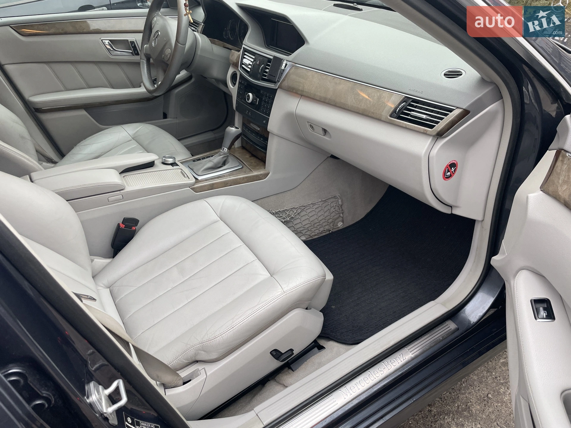 2011 Mercedes-Benz E-klasse - мініатюра 12