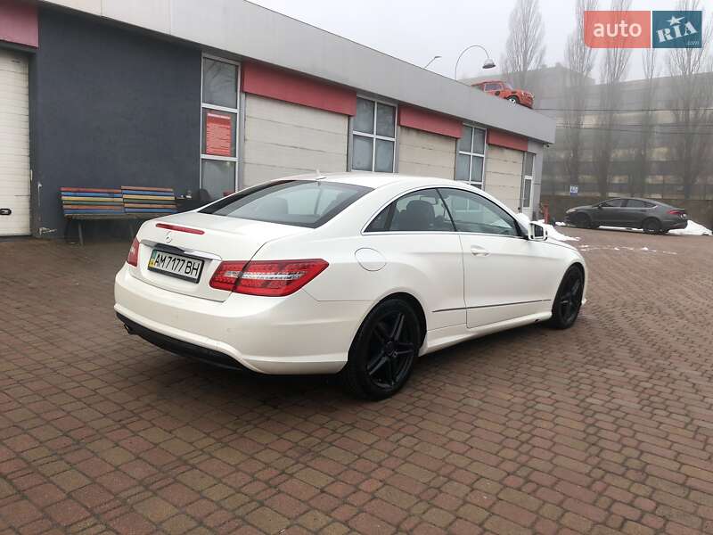Купе Mercedes-Benz E-Class 2012 в Коростені