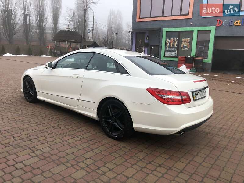 Купе Mercedes-Benz E-Class 2012 в Коростені