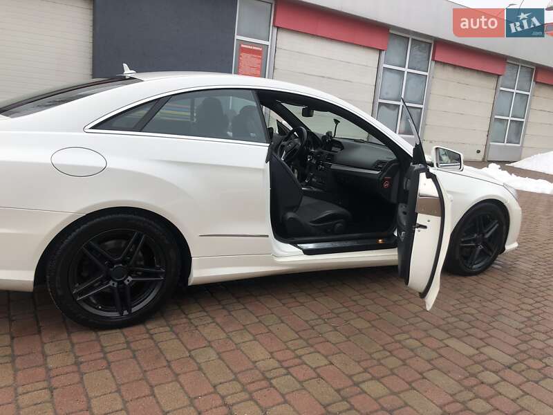 Купе Mercedes-Benz E-Class 2012 в Коростені