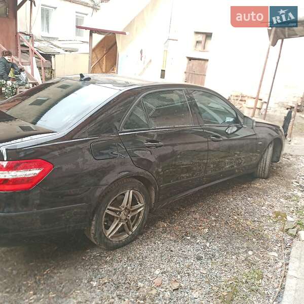 Седан Mercedes-Benz E-Class 2012 в Харкові фото 13 Седан Mercedes-Benz E-Class 2012 в Харкові