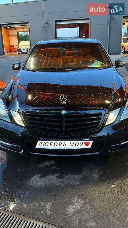 Седан Mercedes-Benz E-Class 2012 в Харкові фото 20 Седан Mercedes-Benz E-Class 2012 в Харкові