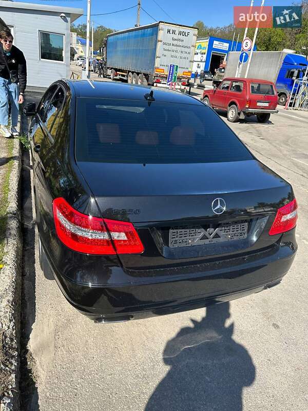 Седан Mercedes-Benz E-Class 2012 в Харкові фото 25 Седан Mercedes-Benz E-Class 2012 в Харкові