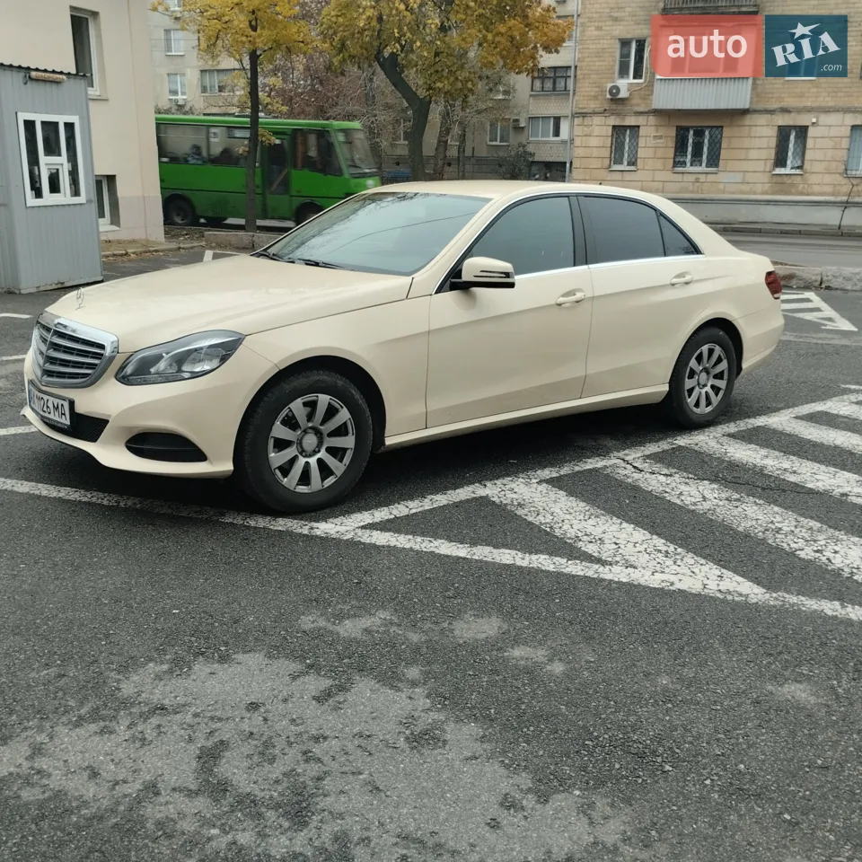 2013 Mercedes-Benz E-klasse - мініатюра 17