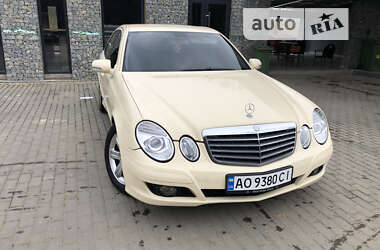 Седан Mercedes-Benz E-Class 2008 в Тячеве