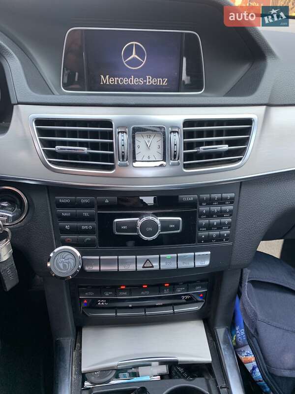 Седан Mercedes-Benz E-Class 2013 в Кропивницькому