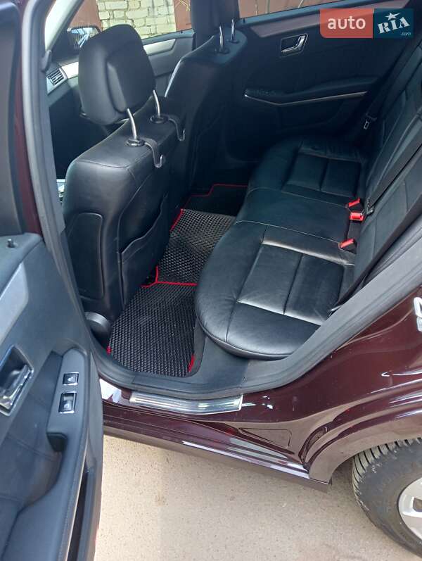 Універсал Mercedes-Benz E-Class 2010 в Львові