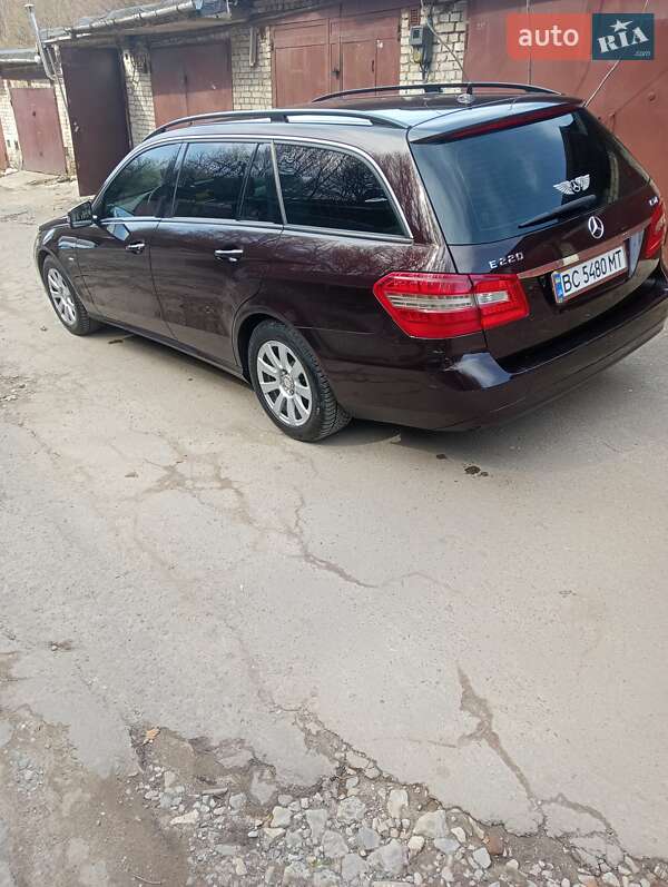 Універсал Mercedes-Benz E-Class 2010 в Львові