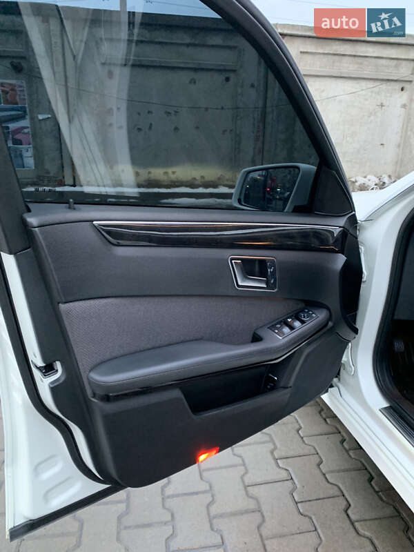 Седан Mercedes-Benz E-Class 2011 в Софиевской Борщаговке