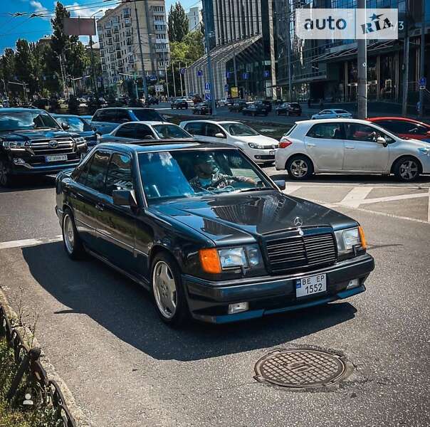 Mercedes-Benz E-Class 1995