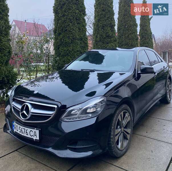 Седан Mercedes-Benz E-Class 2013 в Хусті