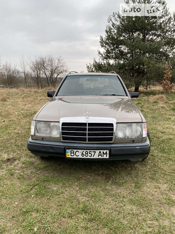Универсал Mercedes-Benz E-Class 1988 в Львове
