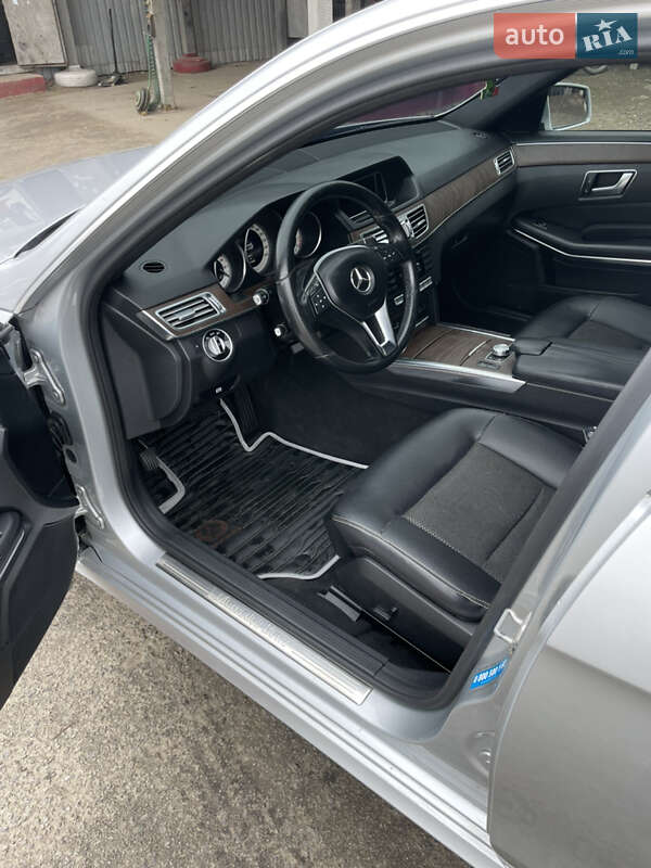 Седан Mercedes-Benz E-Class 2013 в Тячеве