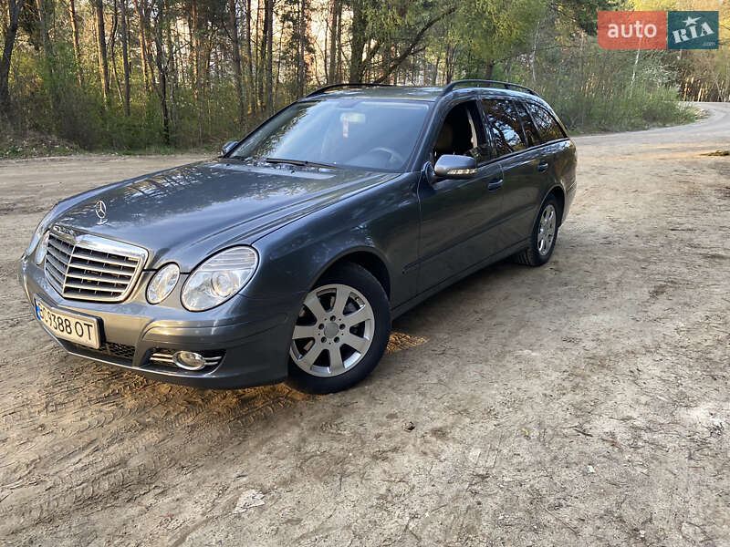 Універсал Mercedes-Benz E-Class 2008 в Новояворівську
