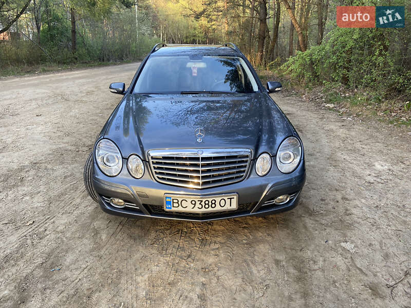 Універсал Mercedes-Benz E-Class 2008 в Новояворівську