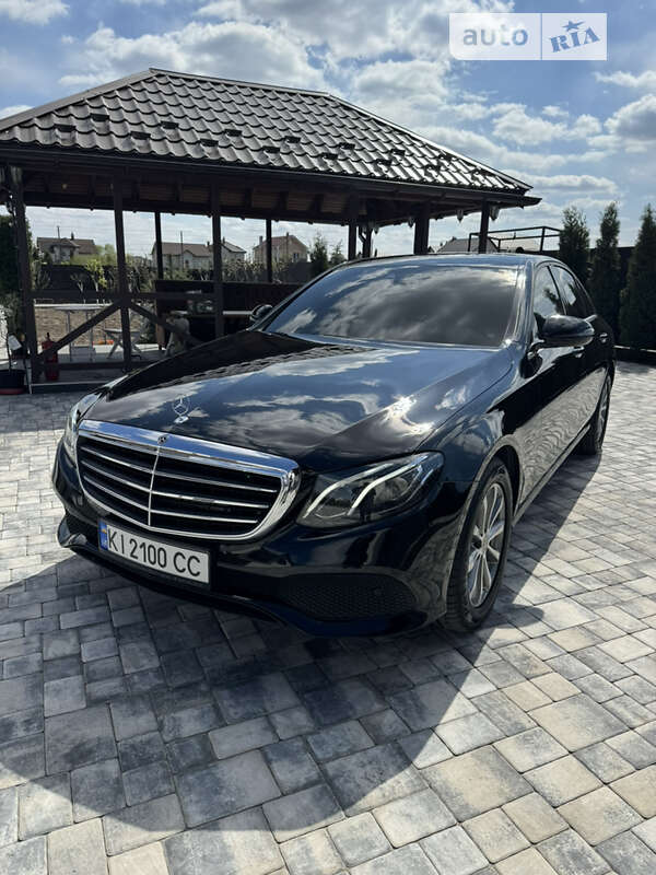 Седан Mercedes-Benz E-Class 2017 в Києві