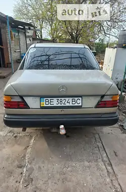 Mercedes-Benz E-Class 1985