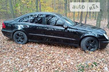 Седан Mercedes-Benz E-Class 2004 в 