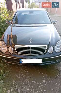 Седан Mercedes-Benz E-Class 2003 в Ивано-Франковске