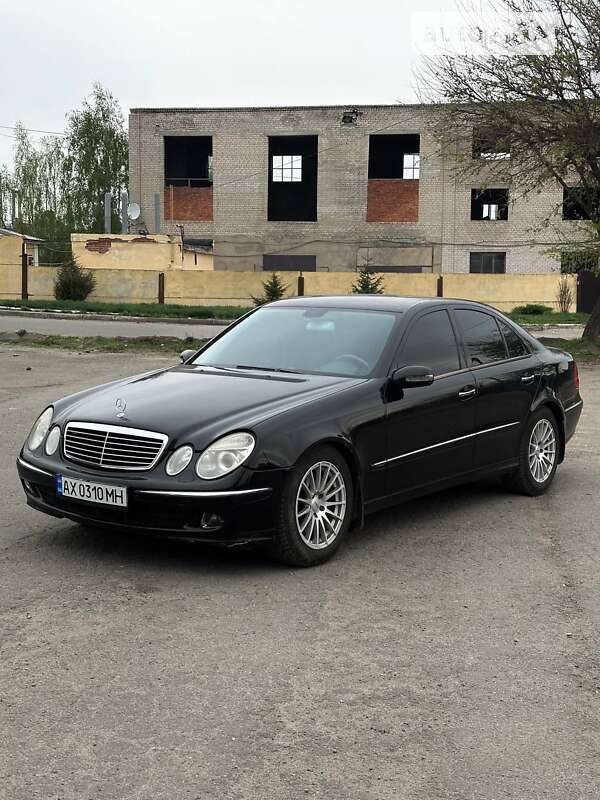 Седан Mercedes-Benz E-Class 2004 в Лозовой