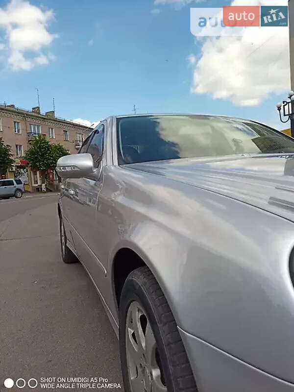 Седан Mercedes-Benz E-Class 2006 в Нововолынске