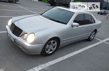 Седан Mercedes-Benz E-Class 2000 в Ивано-Франковске