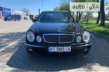 Седан Mercedes-Benz E-Class 2006 в Коломые