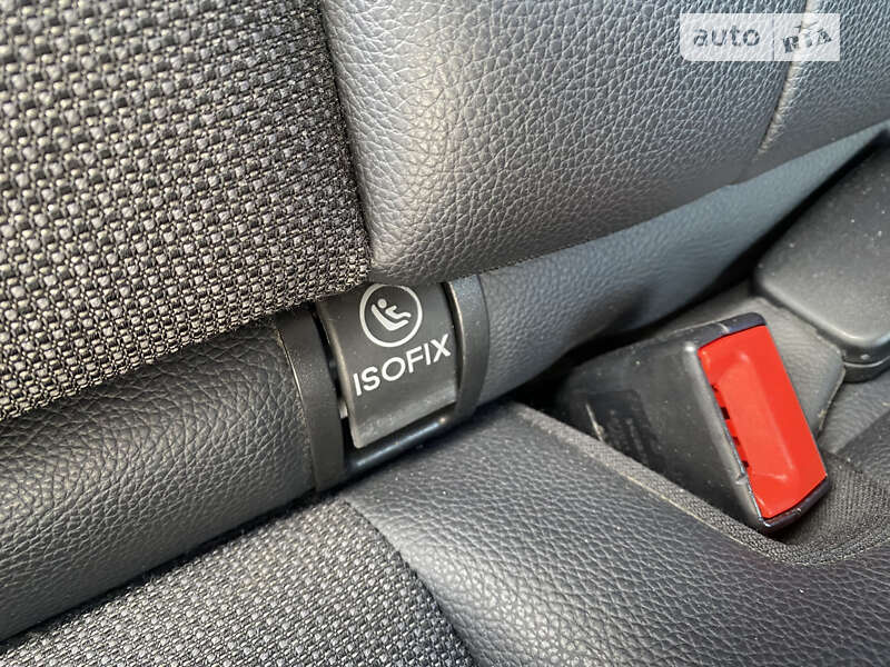 Седан Mercedes-Benz E-Class 2012 в Хмільнику фото 39 Седан Mercedes-Benz E-Class 2012 в Хмільнику