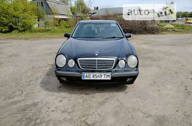 Седан Mercedes-Benz E-Class 2000 в Харкові